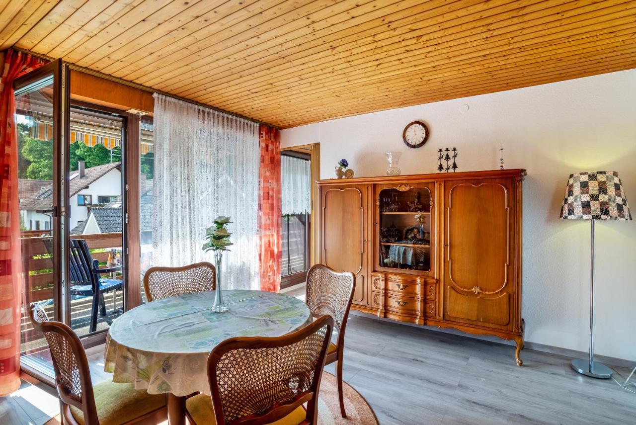 Ferienwohnung Haus Guenter Und Valeria Gossersweiler-Stein Exterior foto
